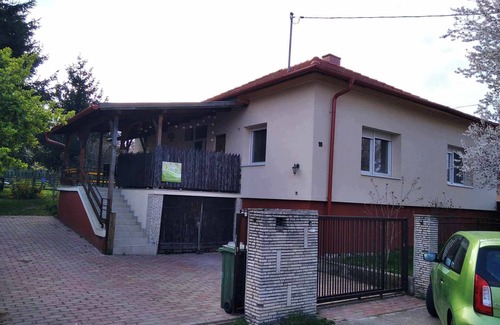 Tata Apartment | EszE Vendégszoba