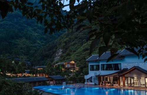 Yongding House | Ethnic Hundred-years Elysian Culture&Art Scholar Resorts