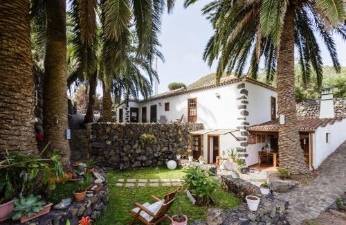 Brena Baja House | Etna