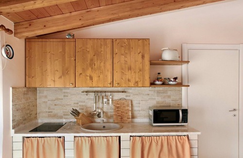 Stazzo Apartment | Etna, Taormina penthouse with kitchen and private bathroom near Taormina, Catania