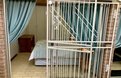 Universitas House | Eucalyptus Retreat