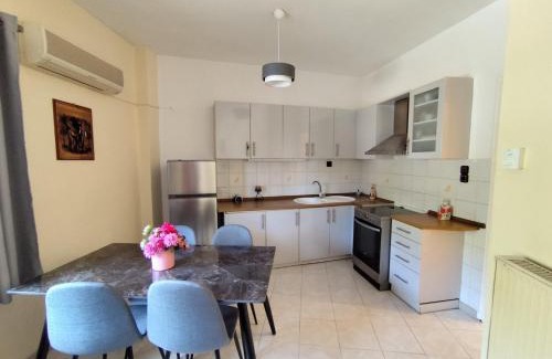 Loutra Edipsou Apartment | Eugenie's Apartment