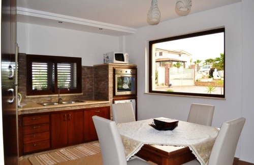 Balestrate Villa | EUGENIO VILLA WITH PRIVATE POOL
