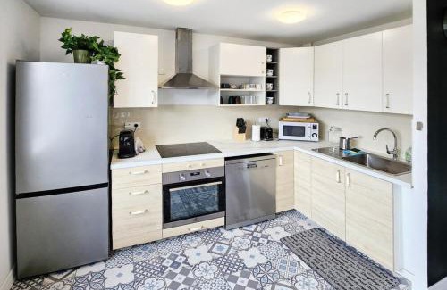 Bron Apartment | Eurexpo 3ch
