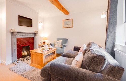 East Runton House | Eva Cottage - Four Bedroom House, Sleeps 8