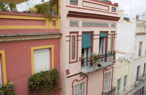 San Gil Apartment | Eva Recommends Sentencia OutstandingSmart&Romantic