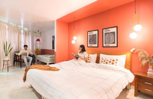Hauz Khas Village Apartment | Evara Stylish and Luxury Apartments in HKV, 900SQFT Spacious
