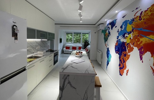 Skopje Region Apartment | EVAs★WorldMap★Bright★Spacious 2BR/2BA/FreeParking