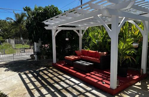 Enterprise House | Eve's Bungalow