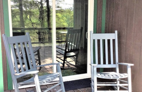 Mid America Cabin | Evening Breeze Cabin #10 on the Lake!