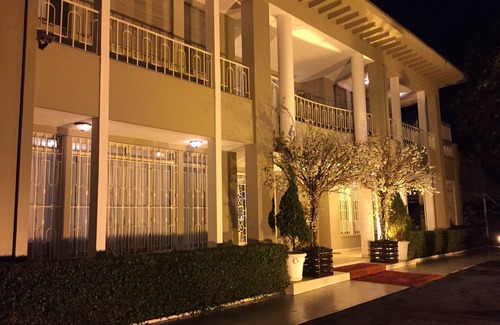 Alto de Pinheiros House | EVENT MANAGEMENT PRACA PANAMERICANA PINHEIROS