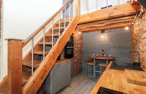 Plymstock Cottage | EVENTIDE, family friendly, with open fire in Plymstock