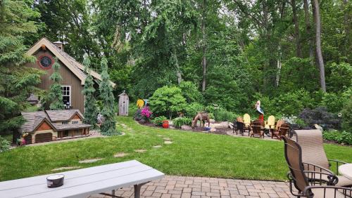 Burnsville House | Everchanging Seasons-Hot Tub, Game Haven & Central Retreat