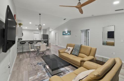 South Gulf Cove Villa | Everglade Kiss 3b 2b BBQ, hot tub