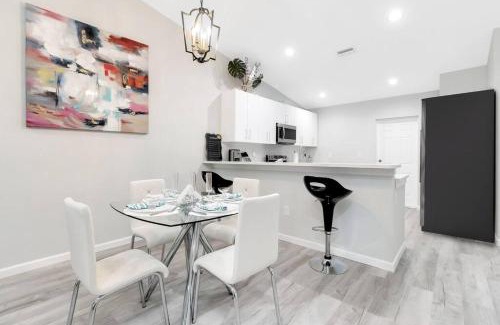 South Gulf Cove Villa | Everglade Kiss 3b 2b BBQ, hot tub
