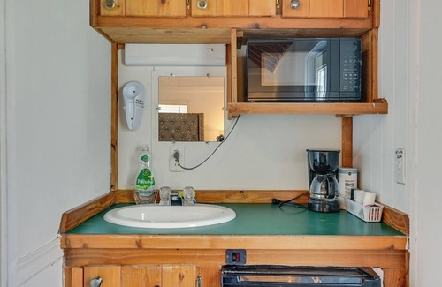 Everglades City Cabin | Everglades Rental Trailer Cabin w/ Boat Slip!