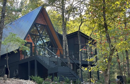 Board Camp Cabin | Evergreen Dreams