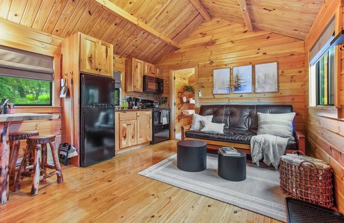 Shippenville Cabin | Evergreen Escape w/Hot Tub & Views + Fire Pit