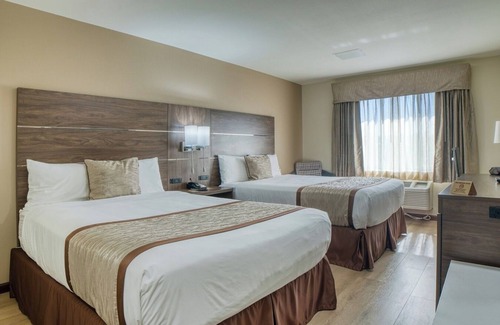 Monroe Hotel | Evergreen Inn and Suites