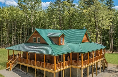 West Oneonta Cabin | Evergreen Lodge Lakefront 6 Br 3Ba Kayaks Fishing!