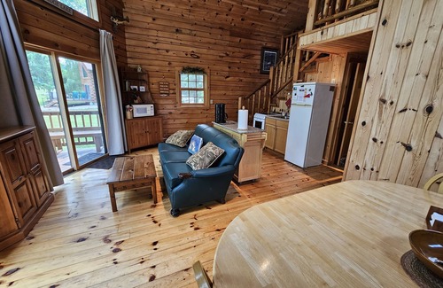 Fremont Cabin | Evergreen Lodge,Waterfront Log Cabin,Wolf River,Partridge Lake,Fremont,Wisconsin