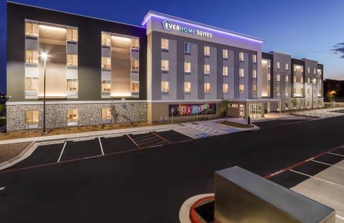 Biggs Field Hotel | Everhome Suites El Paso Airport near Fort Bliss