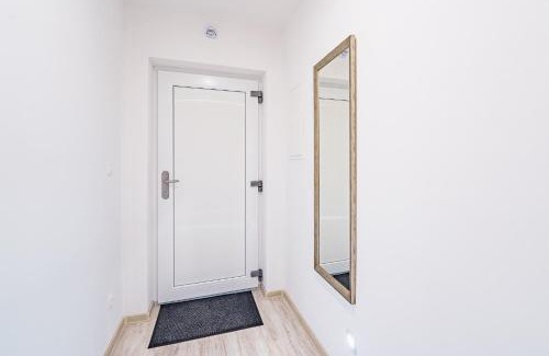 Loket Apartment | EVerLuck