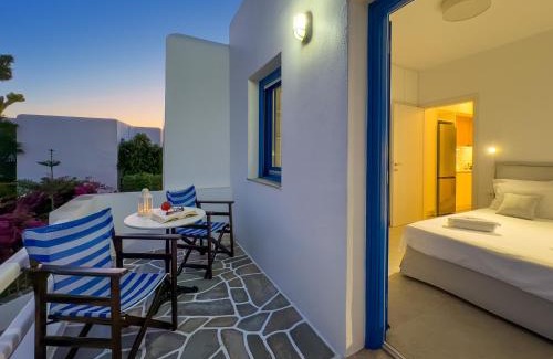 Folegandros Town House | Evgenia Rooms and Apartments