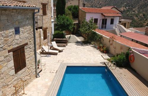 Psematismenos Apartment | Evkarpos Country House