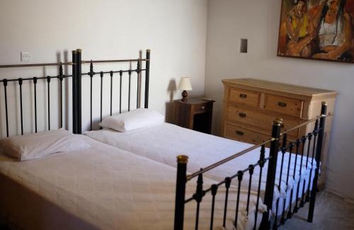 Psematismenos Apartment | Evkarpos Country House