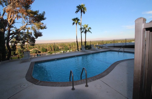 Araby House | Excellent location, beautiful view. Pool and Jacuzzi just a few stairs away.
