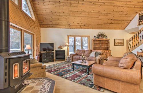 Rome House | Exceptional Home with Deck about 3 Miles to Sand Valley