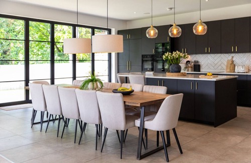 Albourne Apartment | Exceptional House Hot Tub I Parking I Nature I 9 miles from Brighton