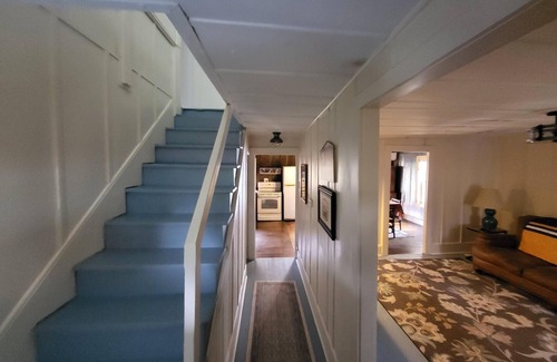 Fayetteville House | EXCEPTIONAL ! Modern Comfort in Historic Fayetteville Home 3 BR 2 Bath @ NRG