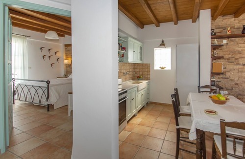 Apollonia Villa | Exceptional Residence 80m2,overhelming view to sunrise and direct access to sea