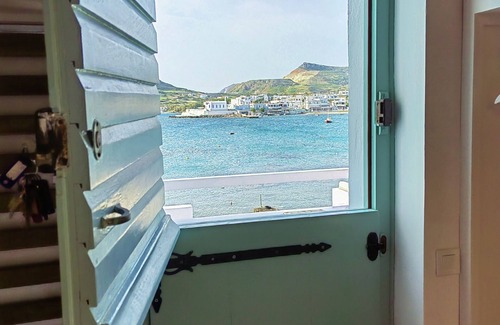 Apollonia Villa | Exceptional Residence 80m2,overhelming view to sunrise and direct access to sea