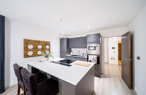Bradford Apartment | Exclusive 2 Bed Penthouse In Bradford City Centre