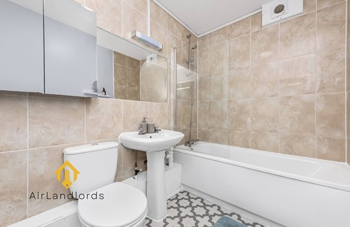 St. Pancras Apartment | Exclusive 4 bedroom apartment in Russell Square