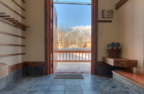 Hirafu House | Exclusive 4 Bedroom Chalet in Hirafu, Niseko Chalet 1009