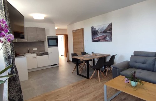 Mauterndorf Apartment | Exclusive apartment with mountain views in a ski paradise