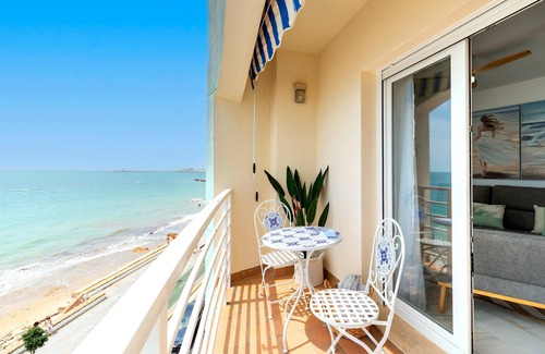 Cadiz Apartment | Exclusive apartment in front of the sea. Victoria