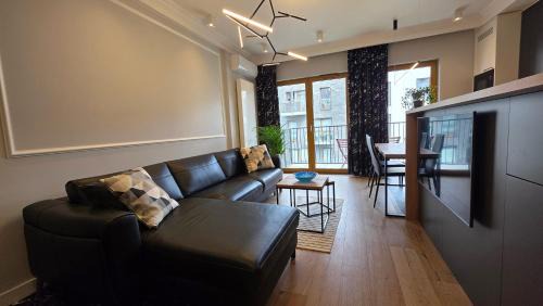 Warszawskie Apartment | Exclusive Center Apartment Free Parking by CityBeat