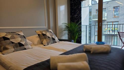 Warszawskie Apartment | Exclusive Center Apartment Free Parking by CityBeat