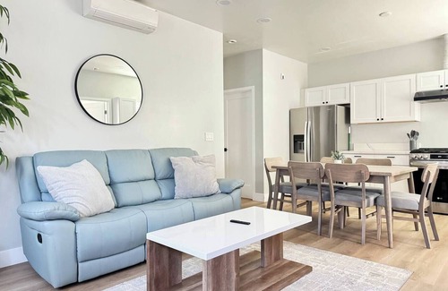 Westside Costa Mesa House | Exclusive Elite Suite I Sailing I Luxury Shoppingnn
