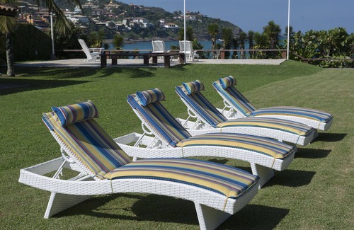 Village da Ferradura House | Exclusive house on the edge of Ferradura Beach