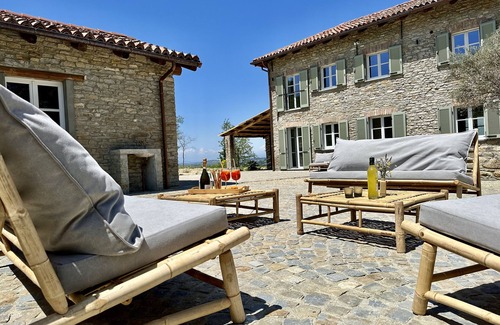 Santo Stefano Belbo Villa | Exclusive villa with Nordic interiors, cosy courtyard, gym and saltwater pool