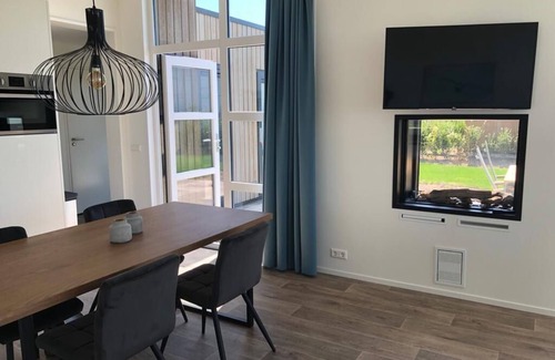Olburgen House | Exclusive L-Cube with Airco, fenced garden and large S/W terrace