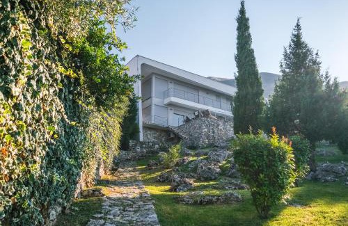 Shkoder Villa | Exclusive Lake Villa