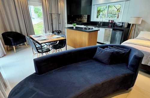 Carniel House | Exclusive Loft with Jacuzzi and Fireplace