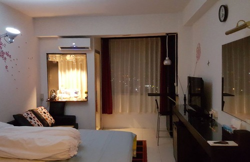 Bandung Apartment | Exclusive Mountain View Room